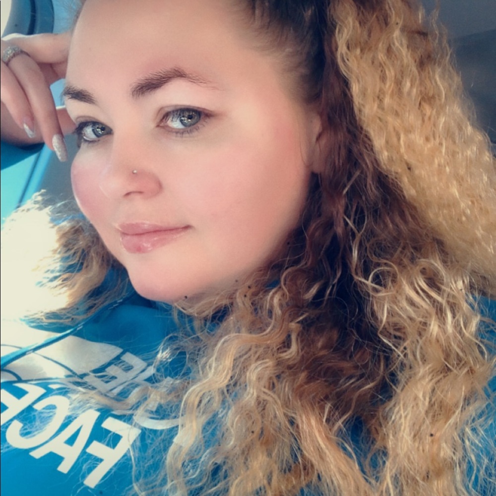 Meet your Posher, Jolita